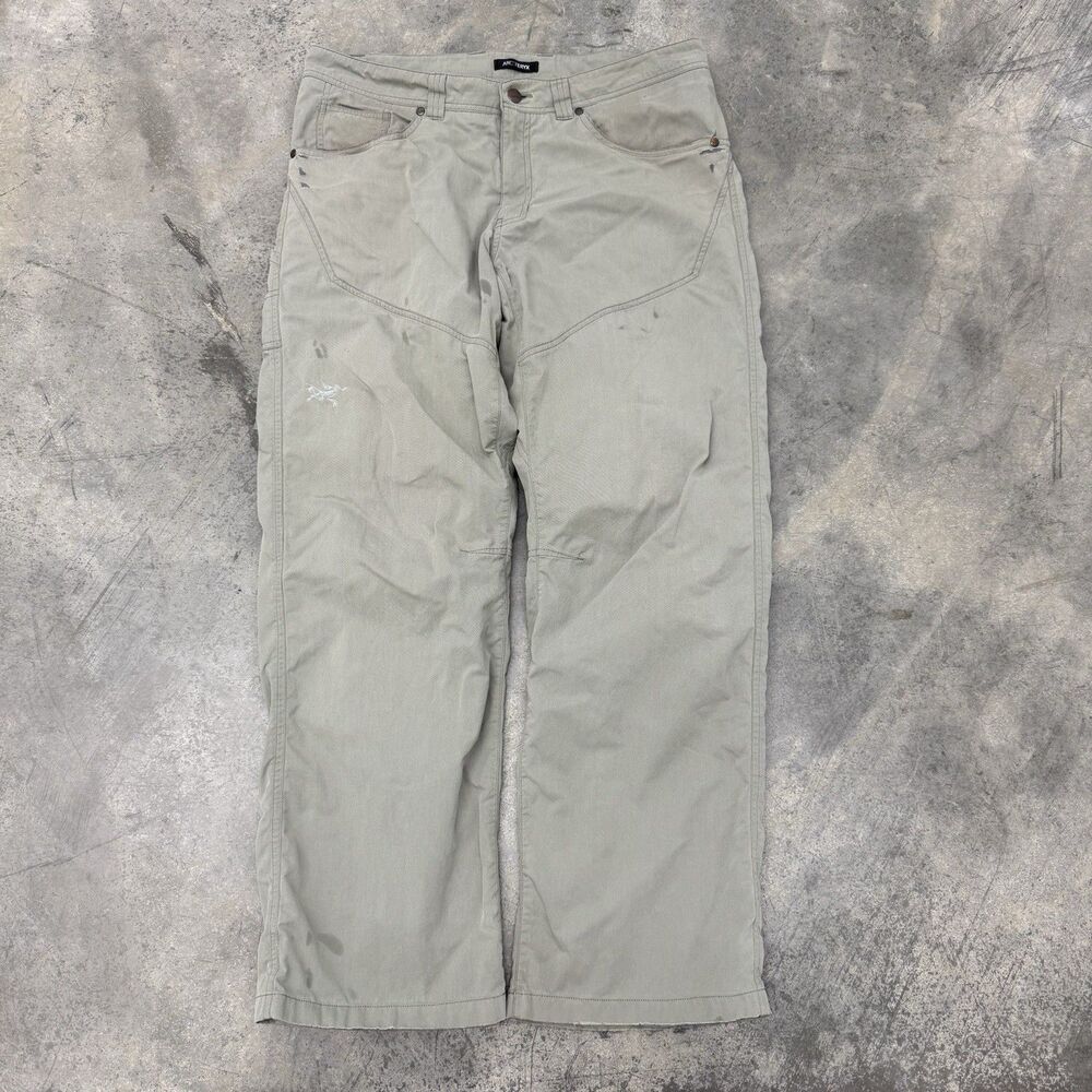 Arc'teryx  Relaxed Fit Cotton Nylon Chino Pants Trousers Grey Size 34 Distressed